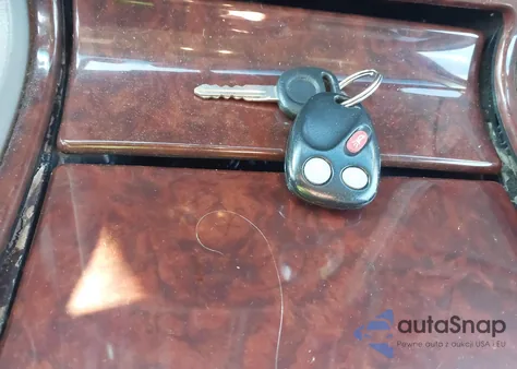 2005 Cadillac Escalade Standard z USA, uszkodzony, nr VIN 1GYEK63N75R256594